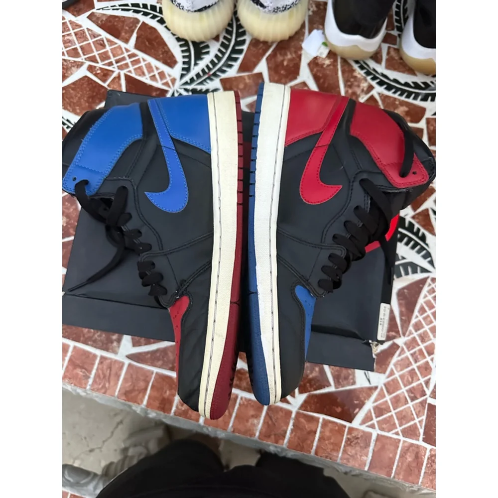 Men's Nike Air Jordan 1 Retro High OG Size 9.5 top 3 555088-026 sail midsole